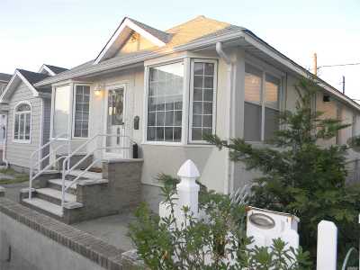 Long Beach NY Single Family Home For Sale: $434,000